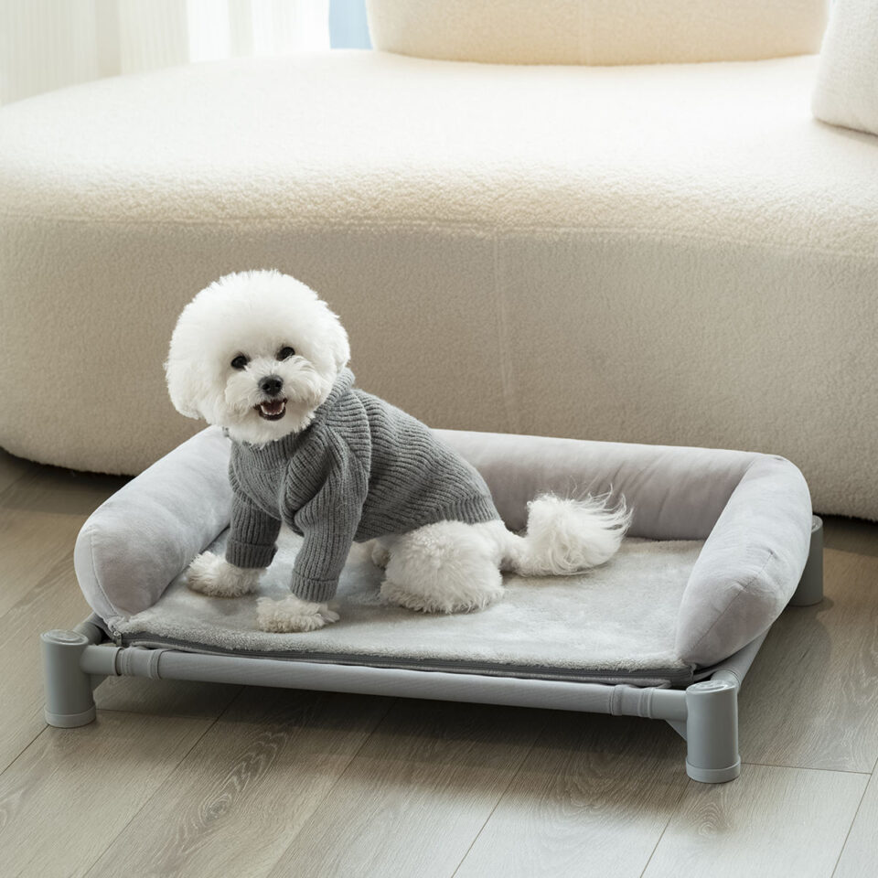 dog bed with removable bolster and blanket