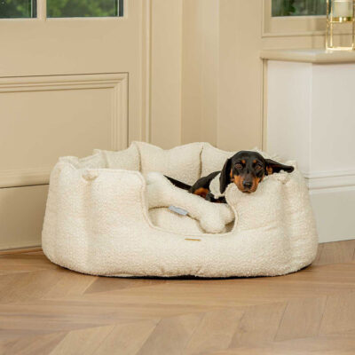 Premium boucle round bolster dog bed