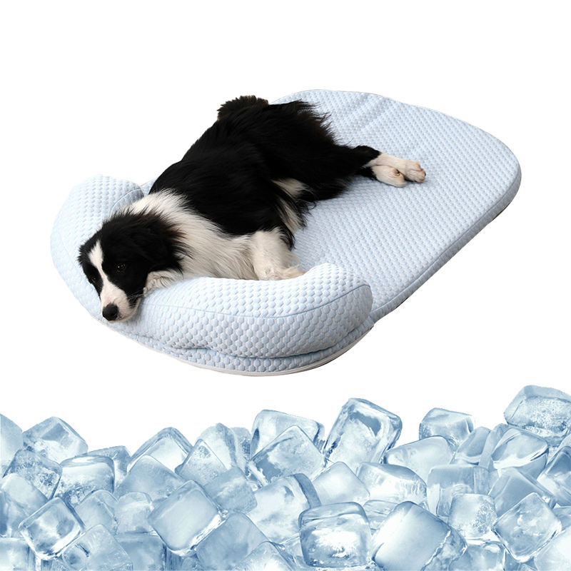 Extra large waterproof Arc-Chill cooling mat
